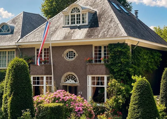 Deventer Heritage En Boutique B&B, Museumhuis "De Worp", Het Huis Met De Theekoepel, Logeren In Authentiek Historisch Erfgoed